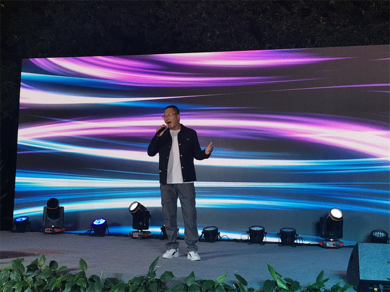 1703144773982147.jpg 邹强2.jpg